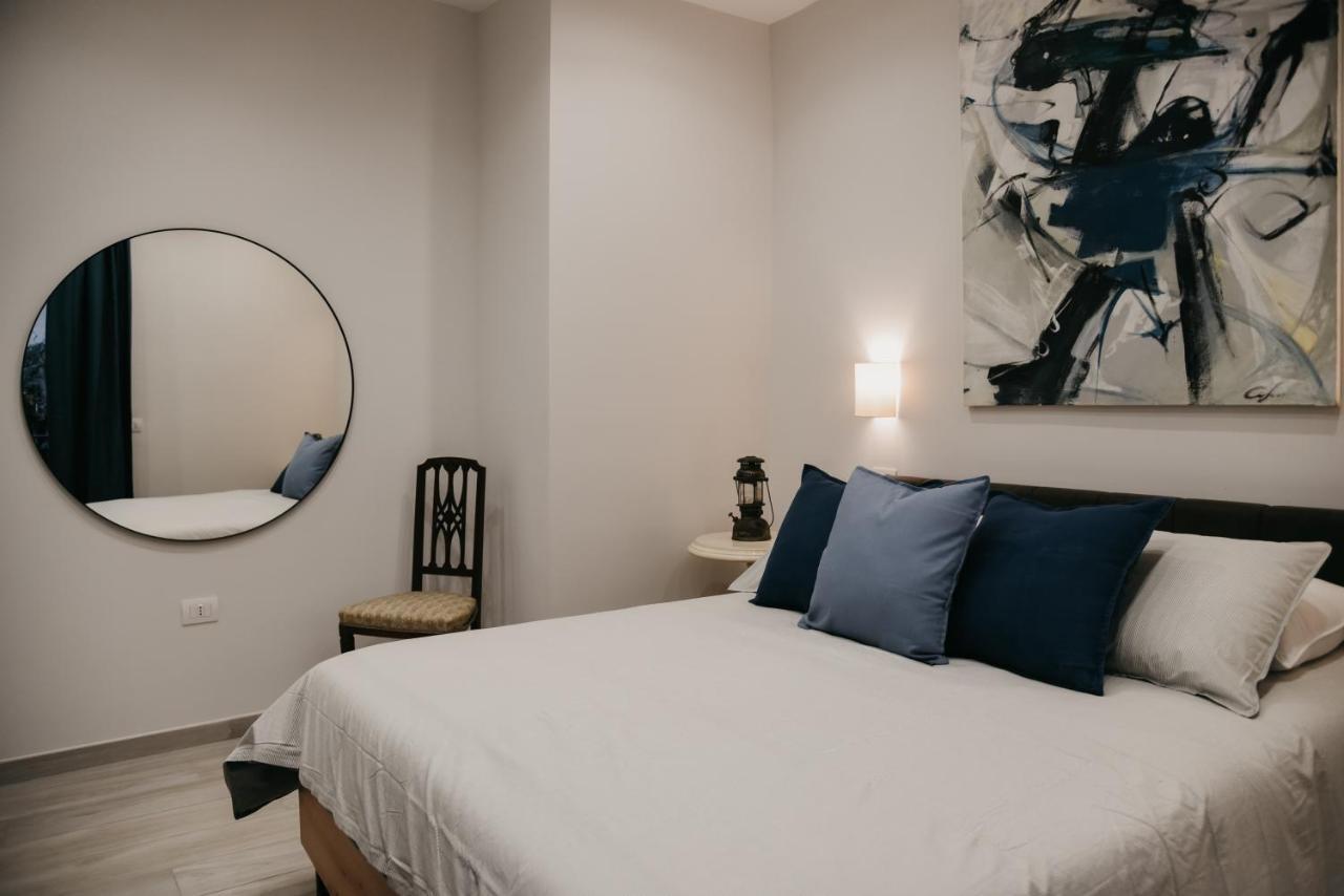 Terra Mia Suite - Chi Tene' O Mare Neapel Exteriör bild