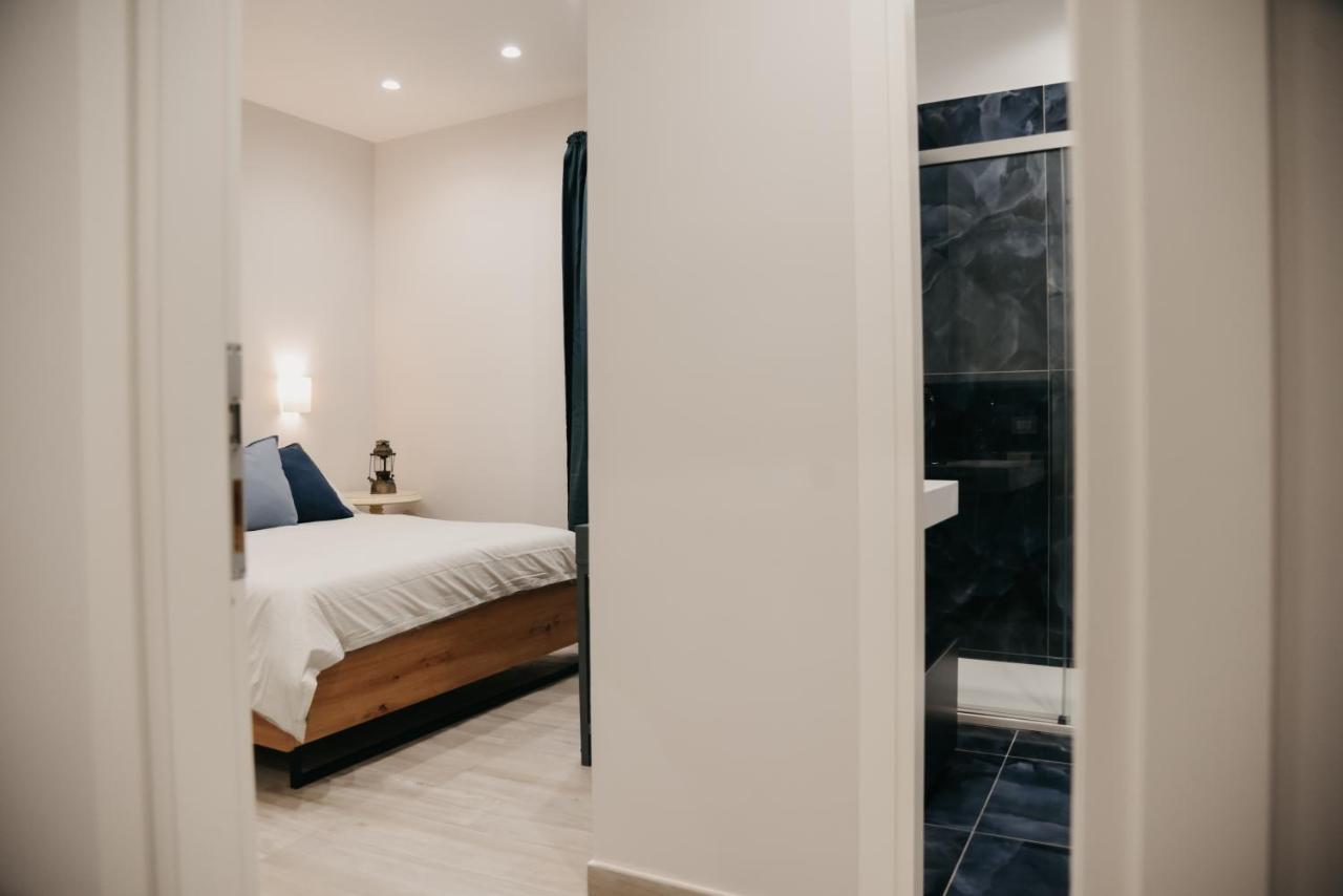 Terra Mia Suite - Chi Tene' O Mare Neapel Exteriör bild